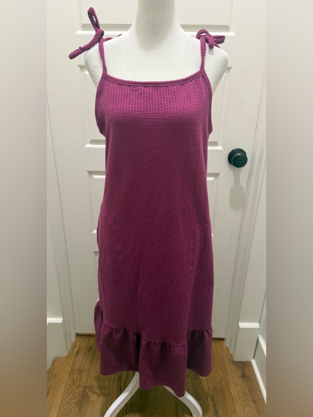 NWT. Toad&Co. Dandelion Midi Dress. Boysenberry Seersucker. Size Small.